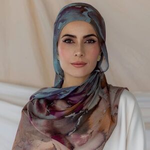 vela watercolor floral modal hijab